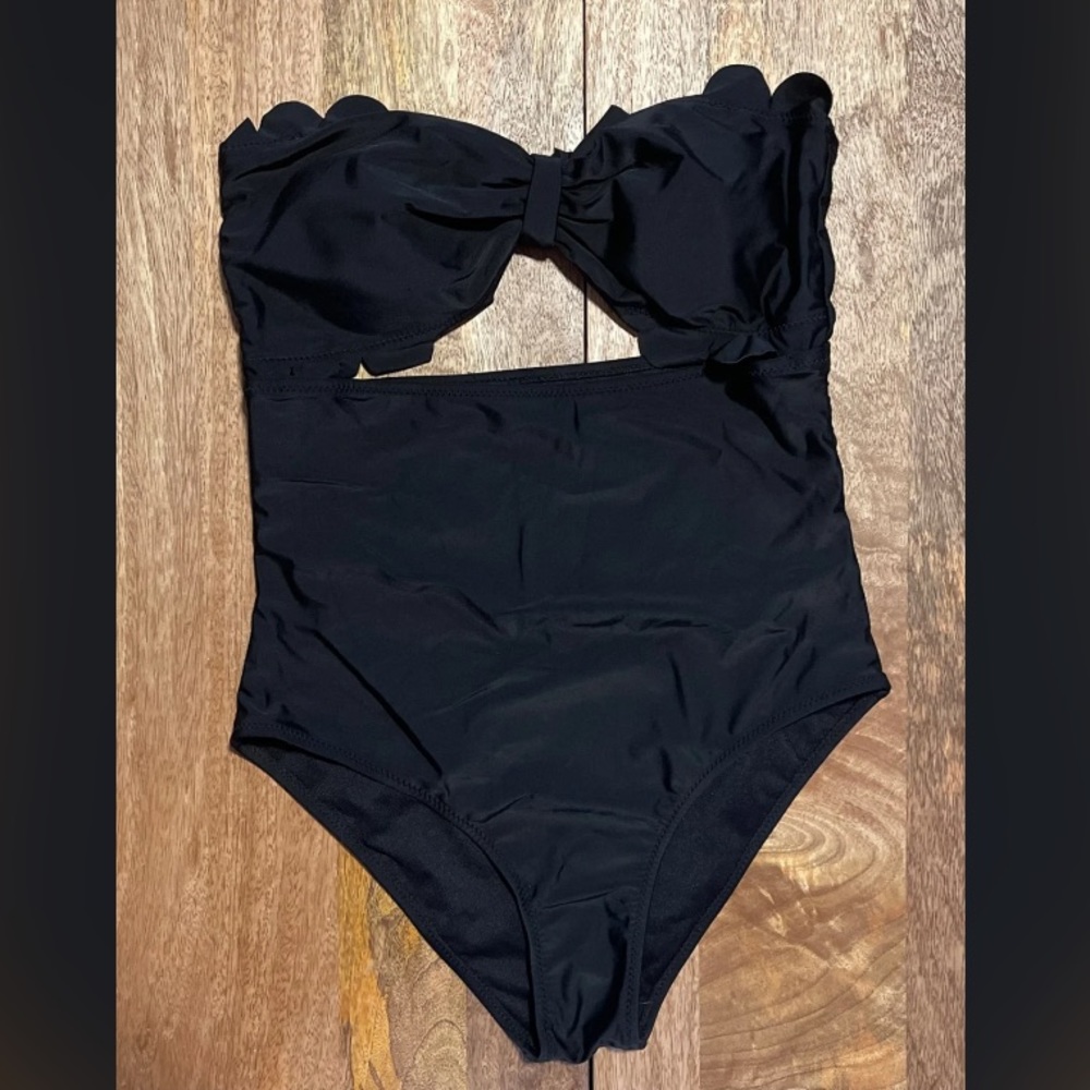 One piece swimsuit